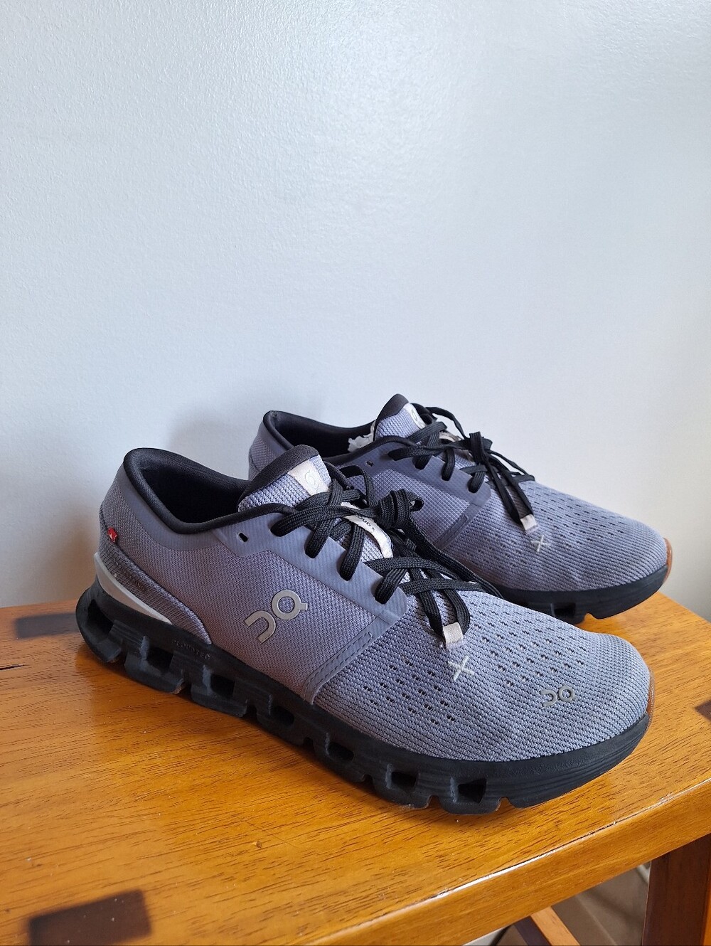 On Cloud X 4 Women's Grey & Black Size 9.5 - Picture 12 of 14